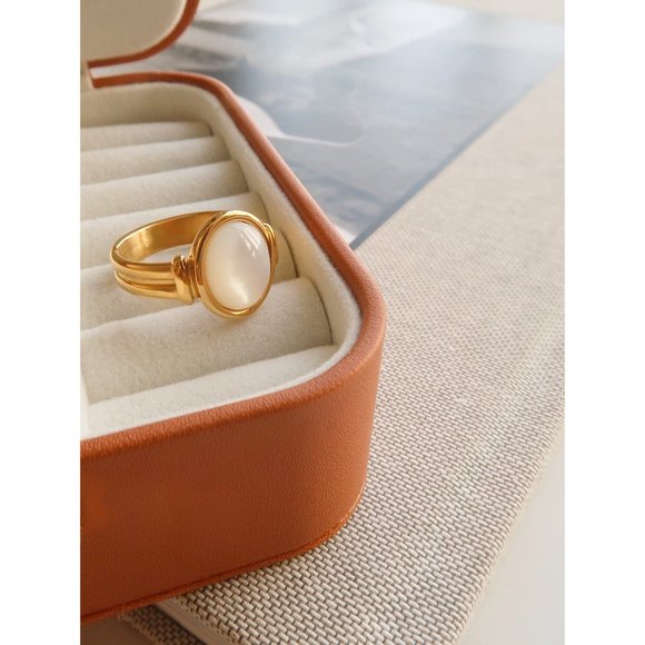 RESTOCKED!! Gia Ring - Picture 3 of 7